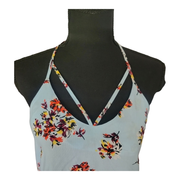 No Boundaries Tank - Picture 3 of 6